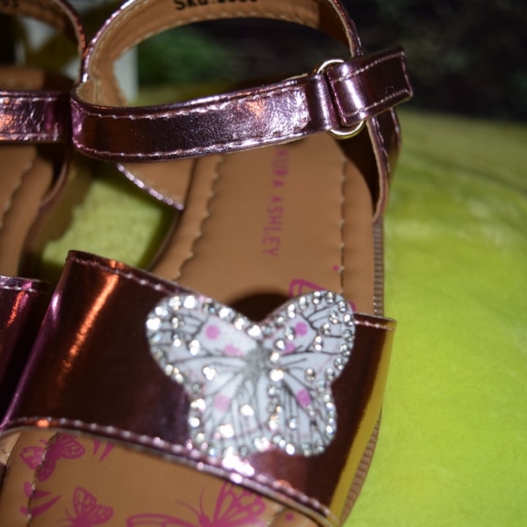 Nwt ~ Laura Ashley Pink Butterfly Embellished Sandal 6